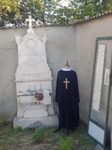 CIMETIERE PRETRES